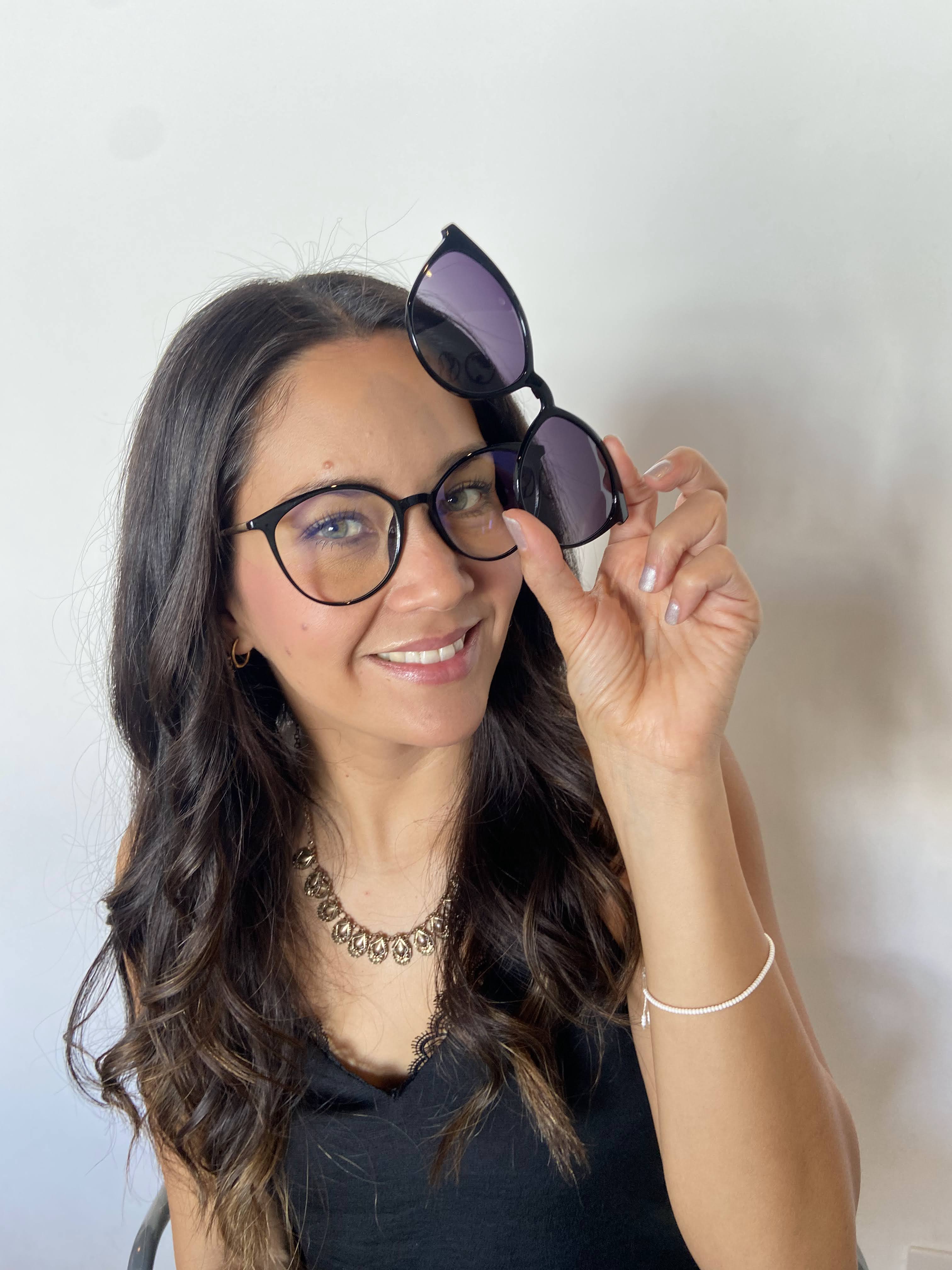Lentes clip on con protección solar y luz azul